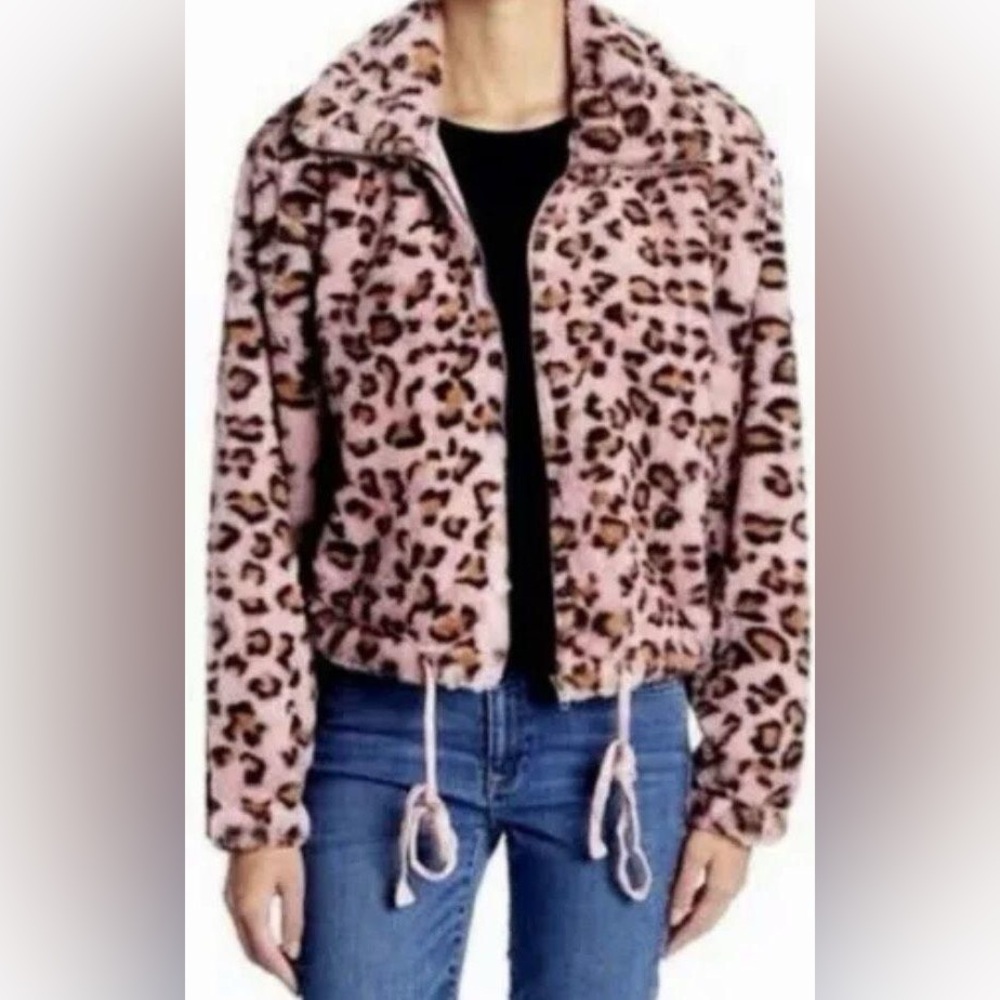 KNOW ONE CARES Victoria’s Secret Leopard Print  Faux Fur Womens Bomber Jacket